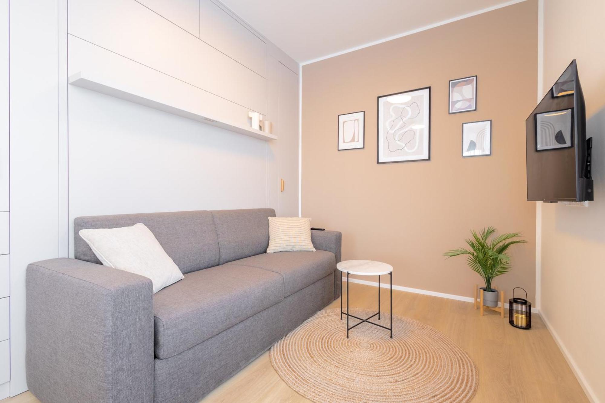 Bright 2Br - 8Th Floor, Balcony, Free Parking - By Gravity Pragueアパートメント エクステリア 写真
